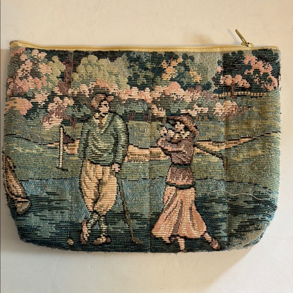 VINTAGE EMBROIDERED TAPESTRY CLUTCH
GOLF DESIGN WITH MAN AND WOMAN
AWESOME BAG